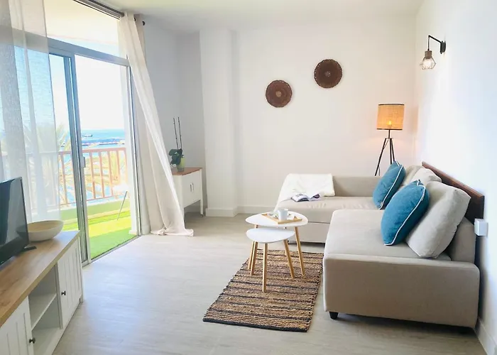 Paradise Holidays 2 Bedrooms & Sea View, Tenerife