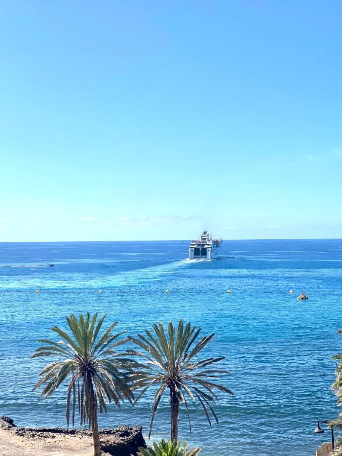 Paradise Holidays 2 Bedrooms & Sea View, Tenerife *